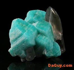 amazonite colorado2 300x284 Amazonite và đặc tính, tác dụng ý học (theo dân gian)