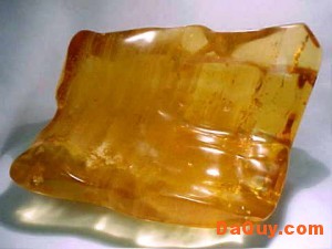 amber 300x225 Hổ Phách (Amber) và đặc tính, tác dụng ý học (theo dân gian)